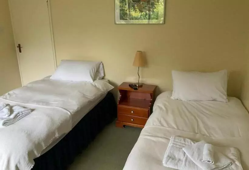 簡易ホテル The Jolly Farmer