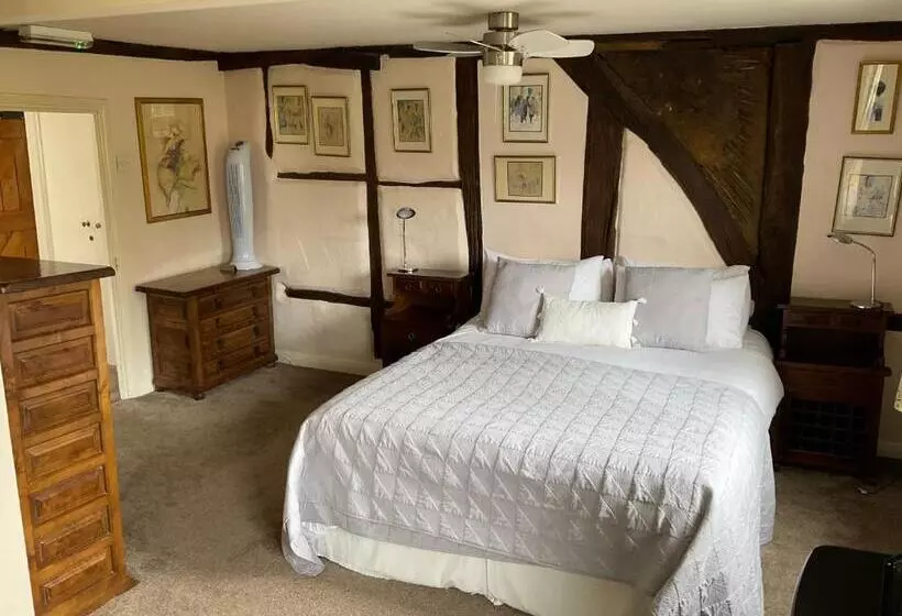 簡易ホテル The Jolly Farmer