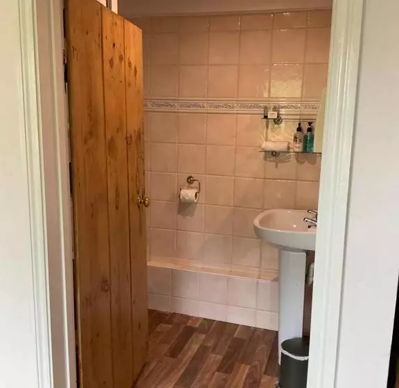 簡易ホテル The Jolly Farmer