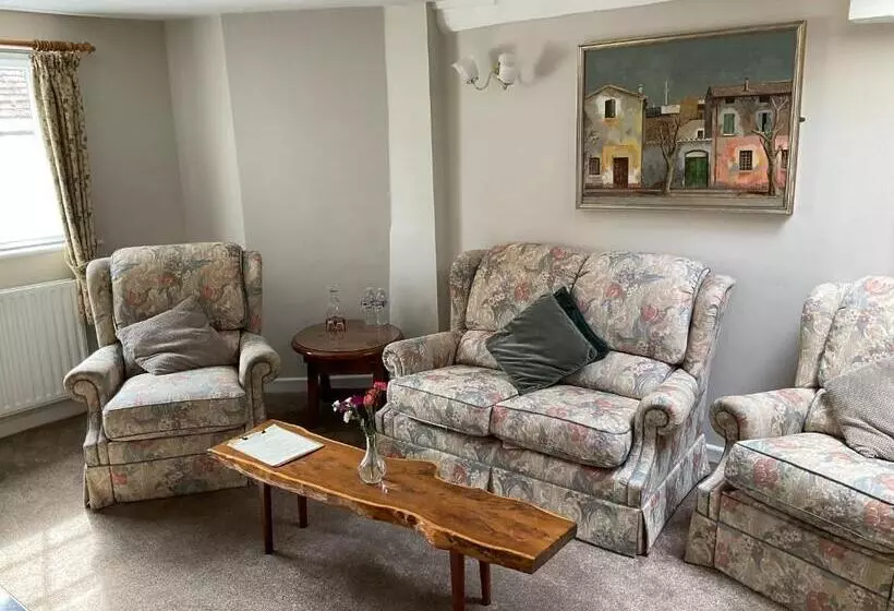 簡易ホテル The Jolly Farmer