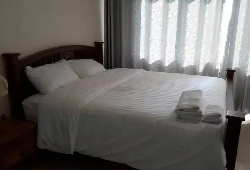 هتل Farsai Homestay