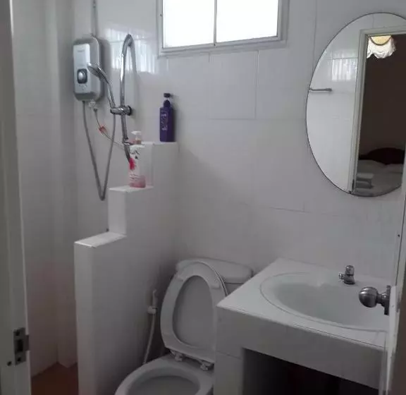 هتل Farsai Homestay