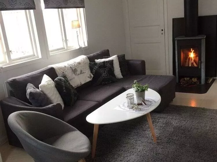 Hotelli Fjällbacka Camping