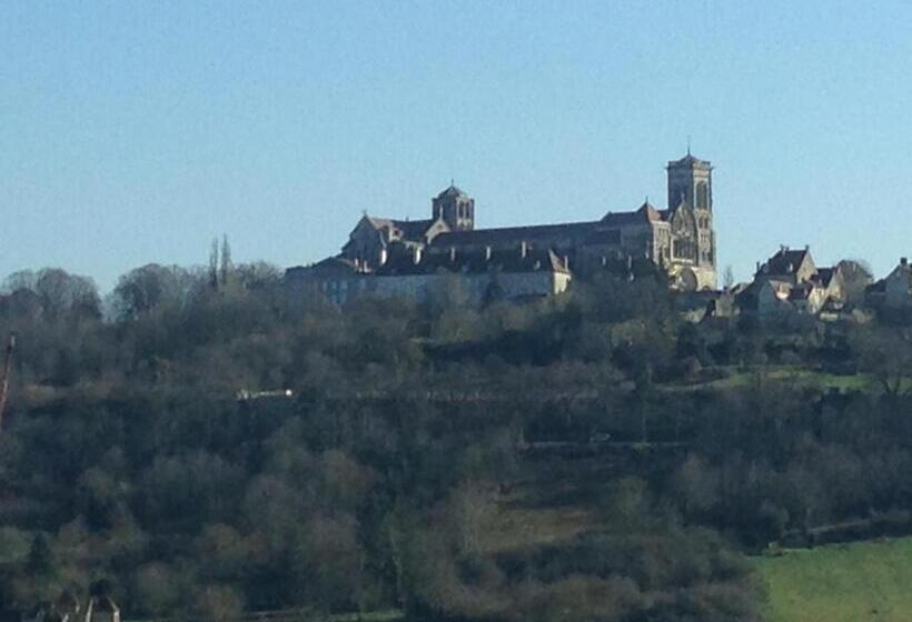 בית מלון כפרי Le Relais Du Morvan