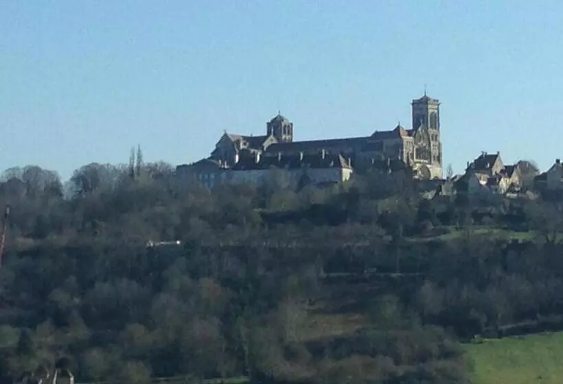 ホテル Le Relais Du Morvan