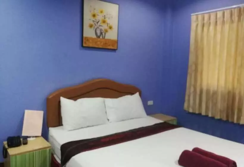 ホテル Nattawadee Resort