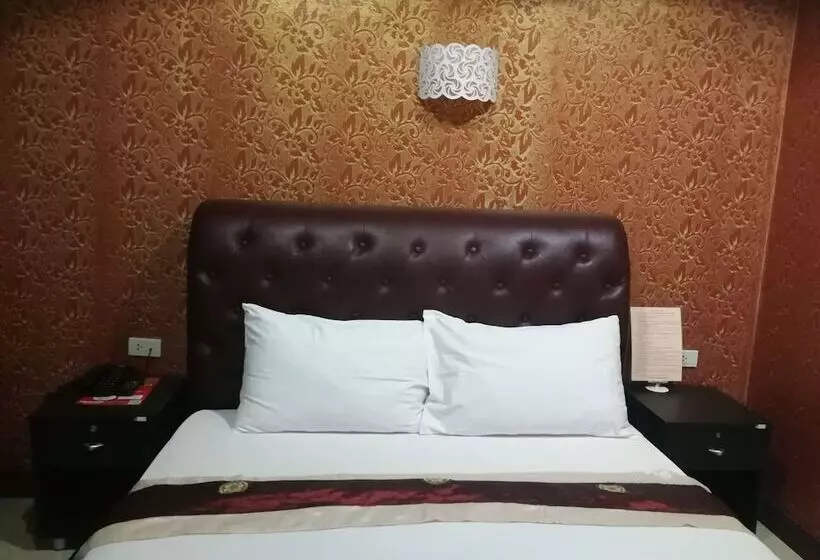 ホテル Nattawadee Resort