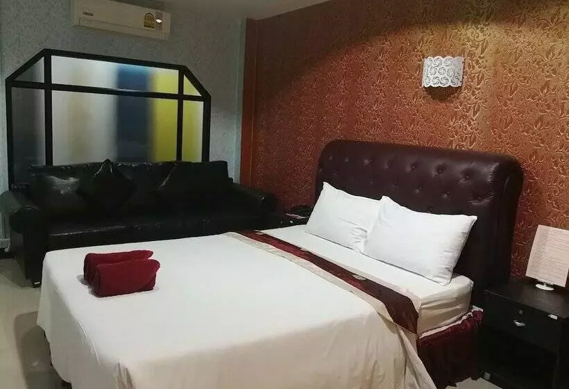 ホテル Nattawadee Resort