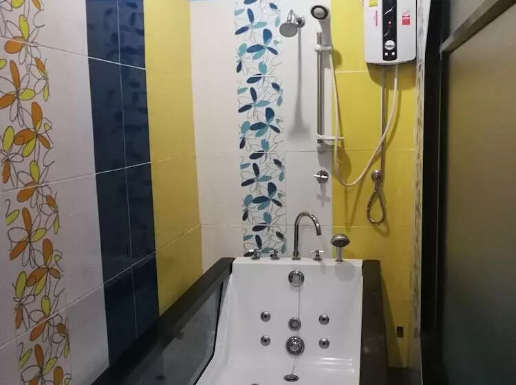 ホテル Nattawadee Resort