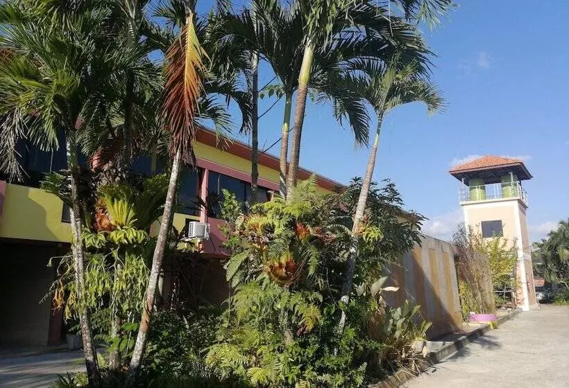 ホテル Nattawadee Resort