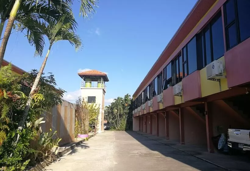 ホテル Nattawadee Resort