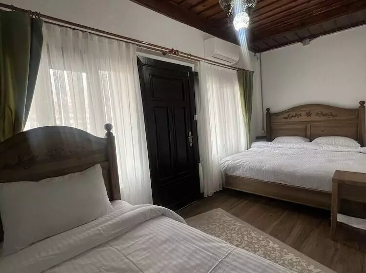 هتل Ziyagil Konağı