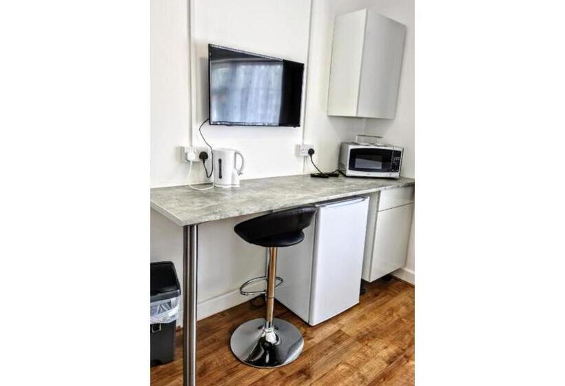 فندق على الطريق Aparthotel Hathern