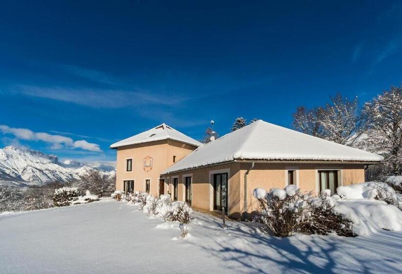 Пансион La Combe Fleurie Appartements & Chambres