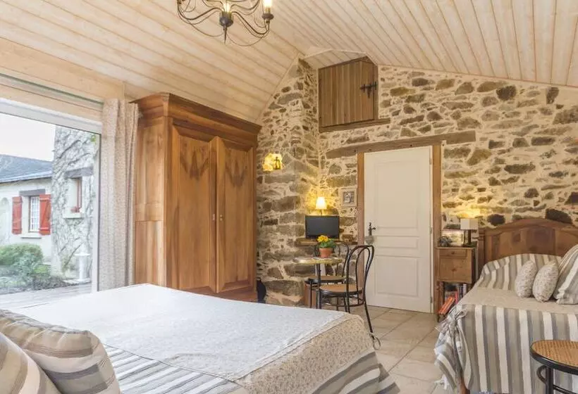 Majatalo Le Nid D'omer