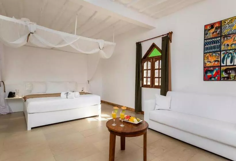 Lomakeskus Sandies Baobab Beach Zanzibar