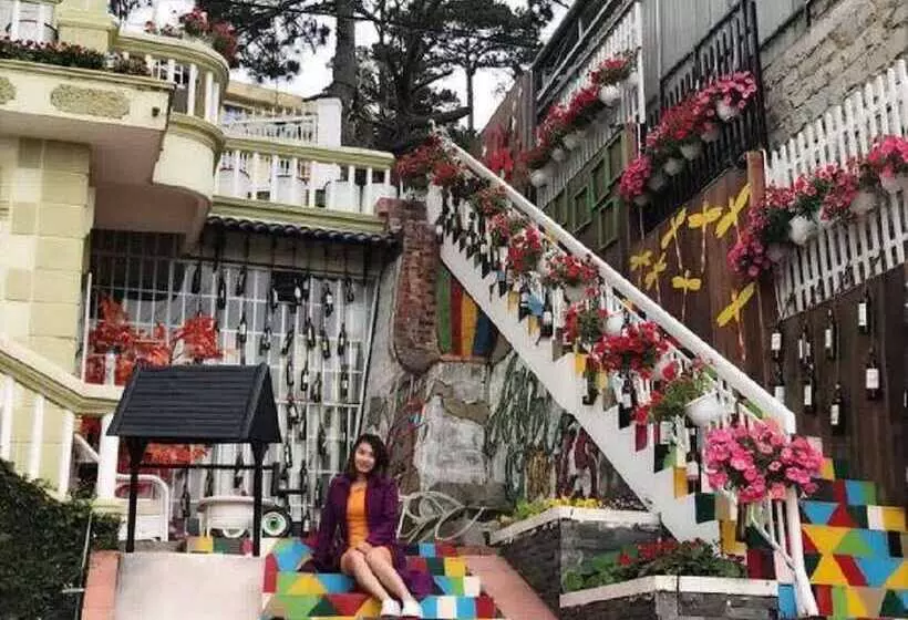 Bonjour Homestay   Hostel