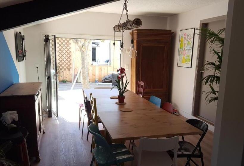 הוסטל La Maison Bisca