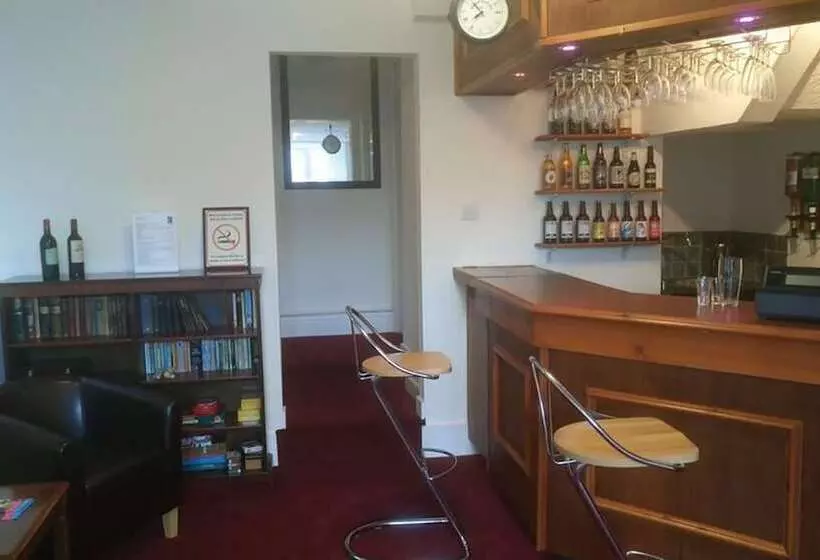 Aamiaismajoitus (B&B) Byrdir House