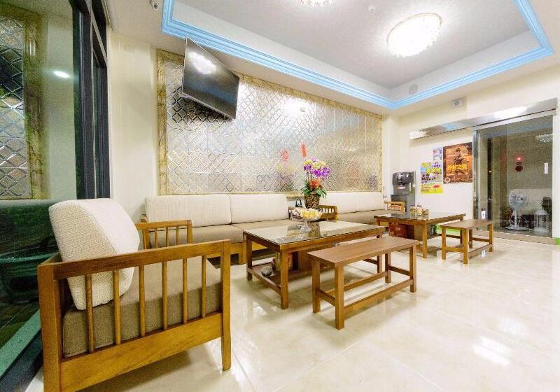 تختخواب و صبحانه Lisinty Resort