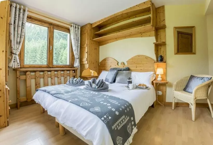 Chalet Bluebell