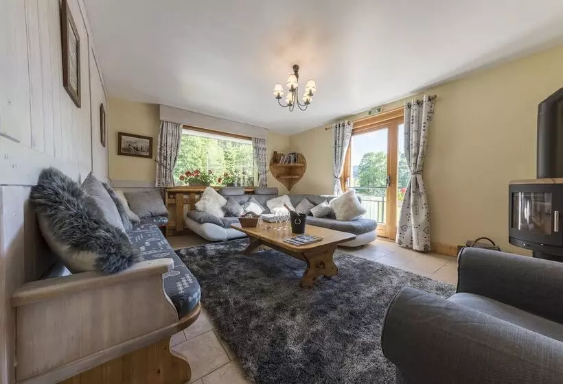 Chalet Bluebell