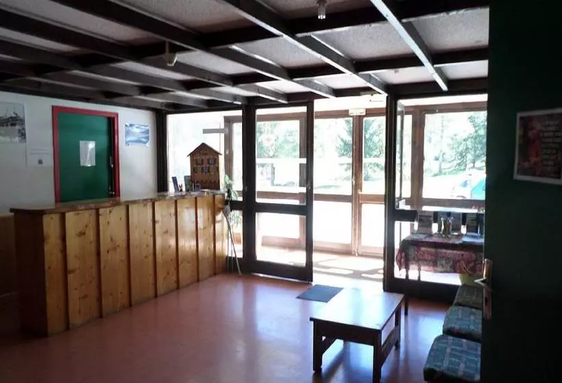 هتل Châlet Hôtel Skiroc