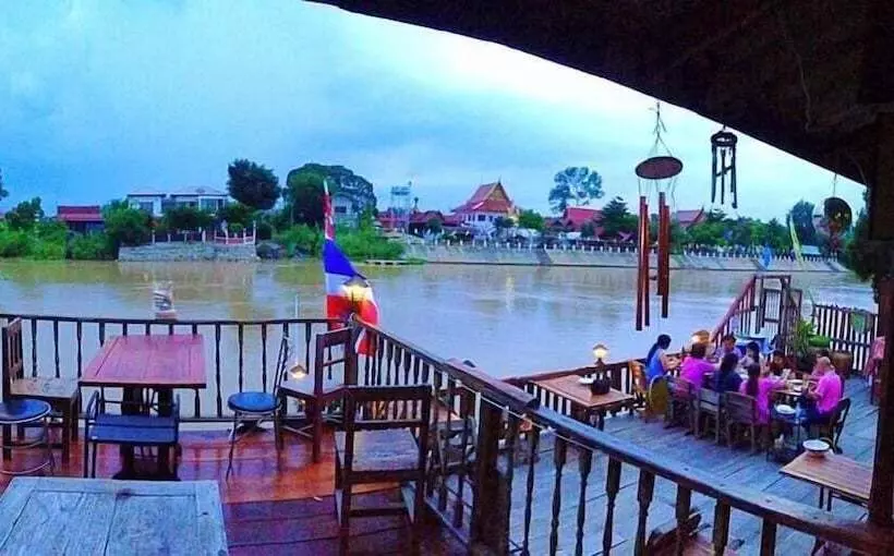 ホテル Jidapa Resort