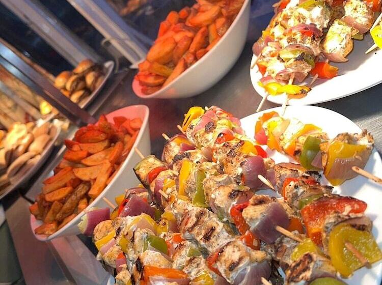 Otel The Queens Head