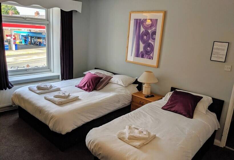 Otel The Queens Head