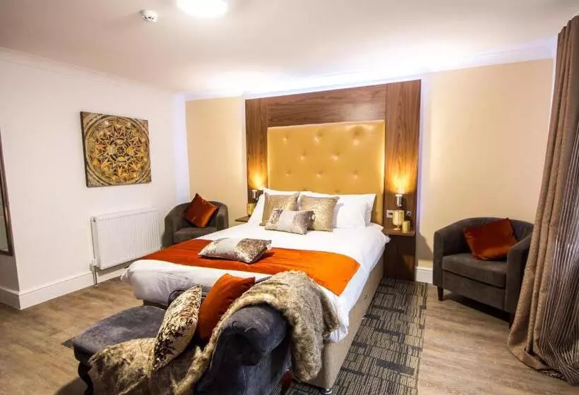 Trivelles Gatwick Hotel & Airport Parking