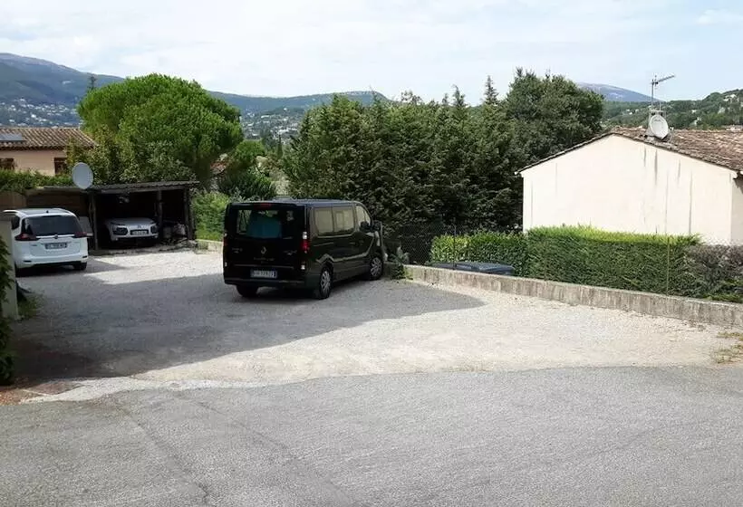 Majatalo Auberge Les Aromes