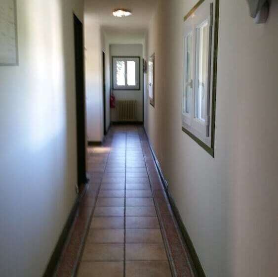 פנסיון Auberge Les Aromes