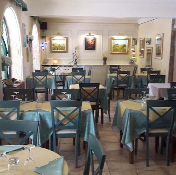 פנסיון Auberge Les Aromes