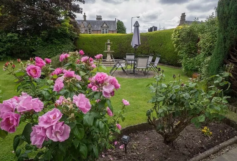 Majatalo Dionard Guest House