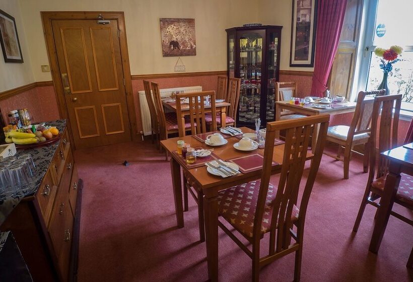 پانسیون Dionard Guest House