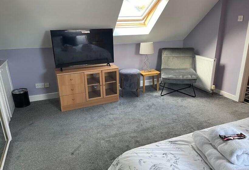 پانسیون Dionard Guest House