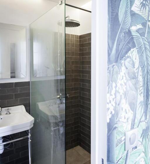 پانسیون Maison Du Collectionneur