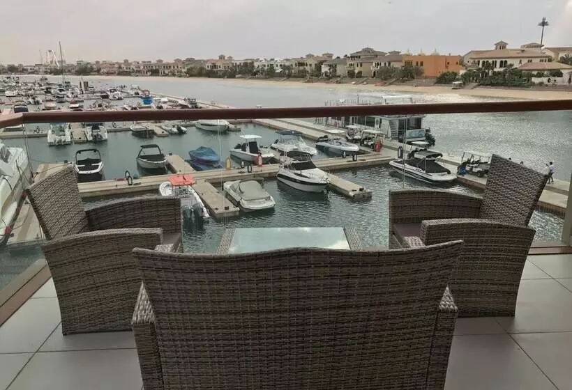 Yanjoon Holiday Homes   Palm Views