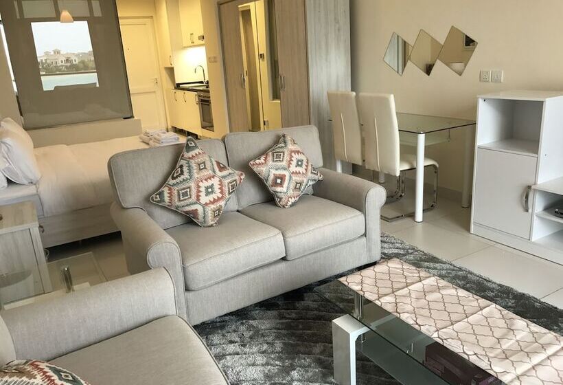 Yanjoon Holiday Homes Palm Views