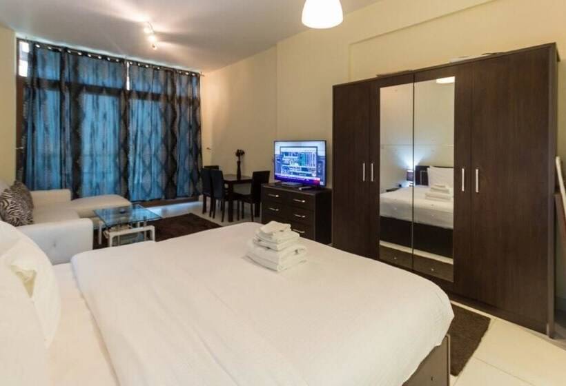 Yanjoon Holiday Homes Palm Views