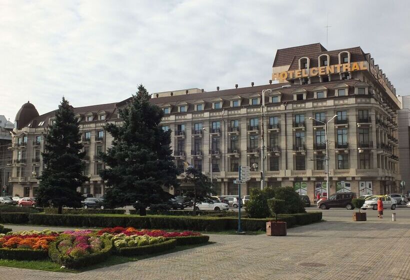 בית מלון כפרי Central