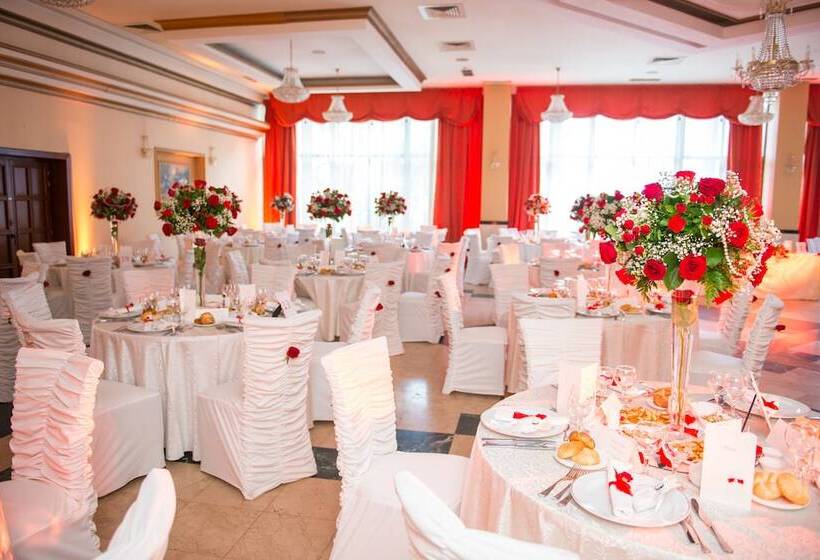 בית מלון כפרי Central