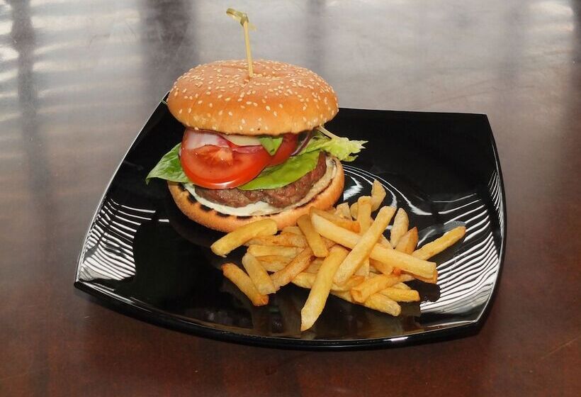 בית מלון כפרי Central