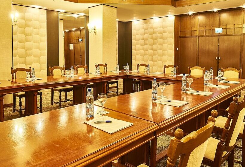 فندق Continental Forum Tirgu Mures