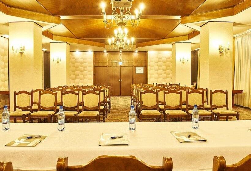 فندق Continental Forum Tirgu Mures