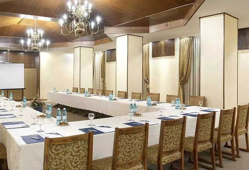 בית מלון כפרי Continental Forum Tirgu Mures