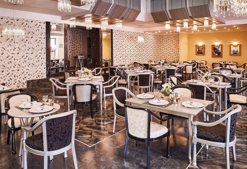 فندق Continental Forum Tirgu Mures