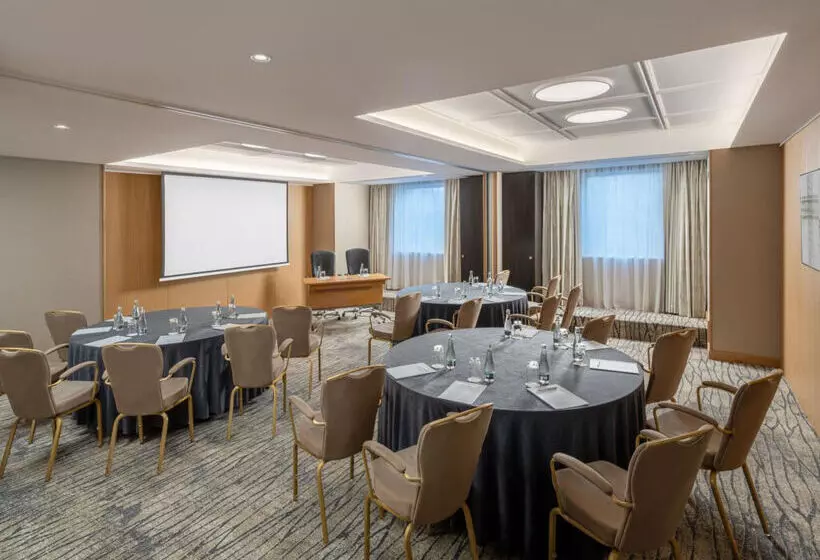 هتل Intercontinental Athenee Palace Bucharest, An Ihg