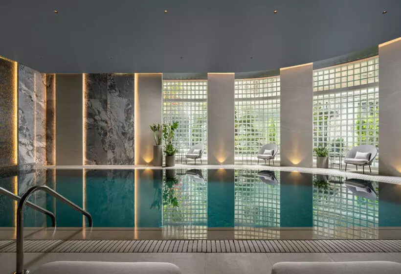 هتل Intercontinental Athenee Palace Bucharest, An Ihg